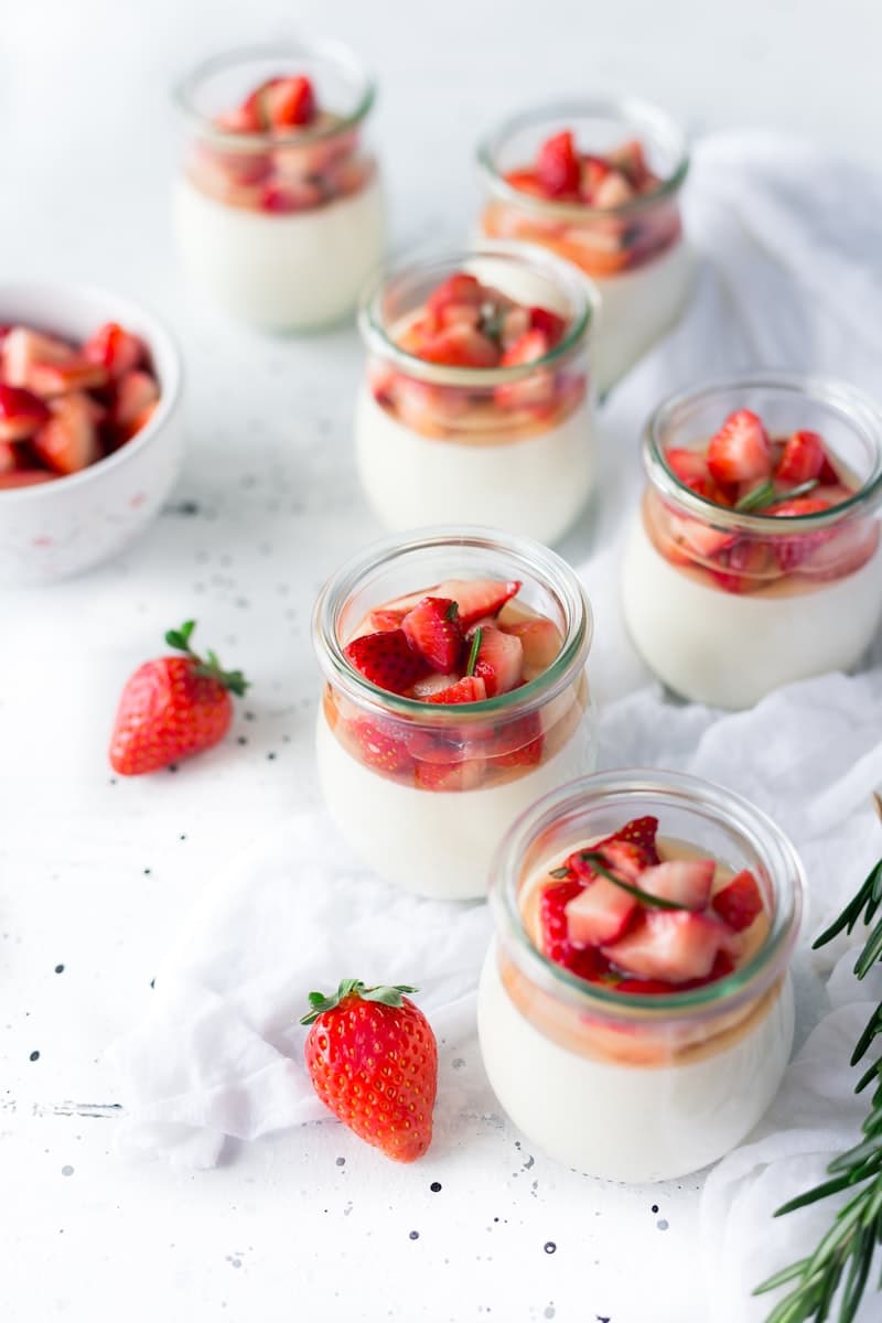 Griechischer Joghurt-Beeren-Parfait